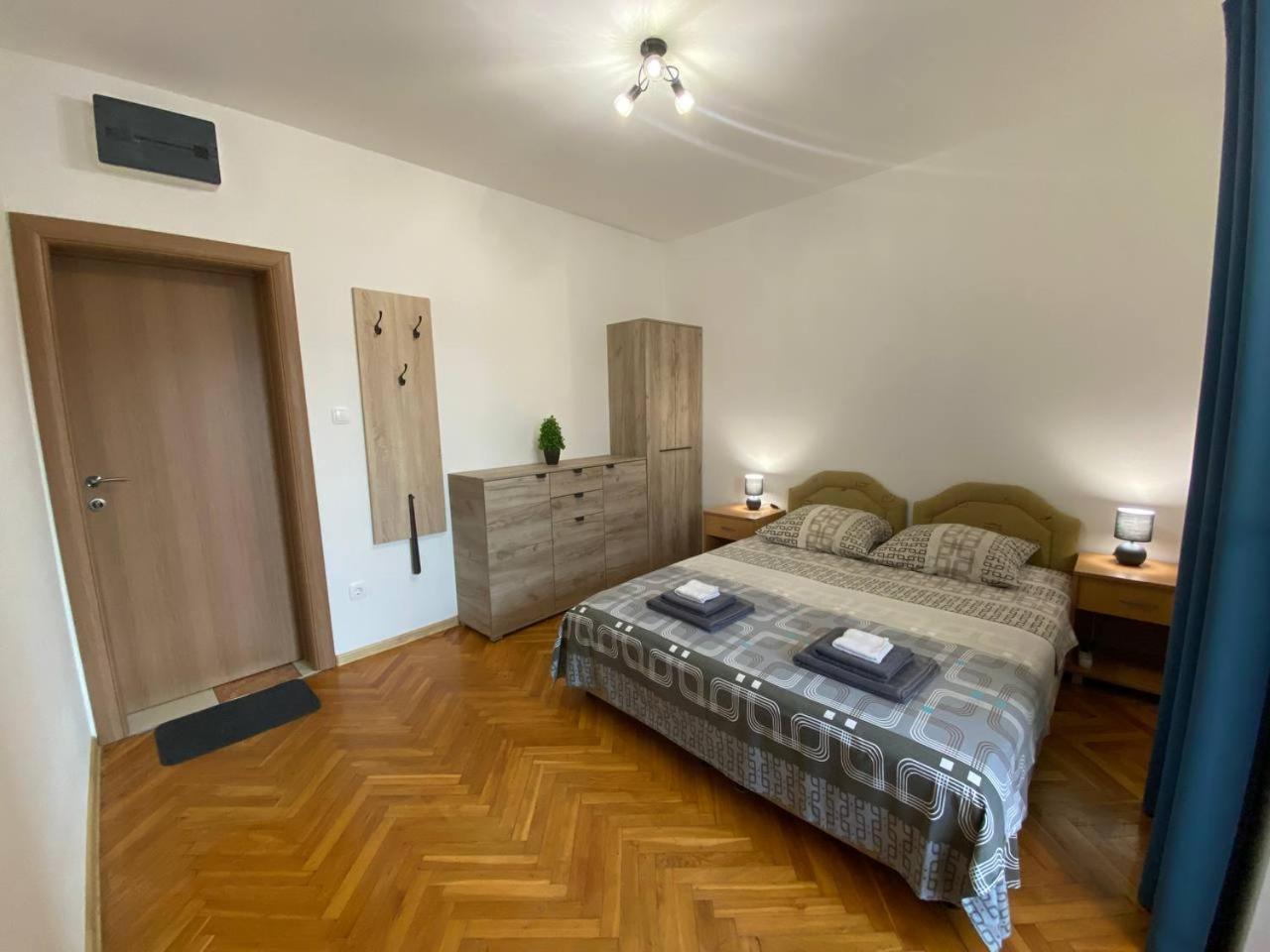Alina'S Apartment Бечичі Екстер'єр фото