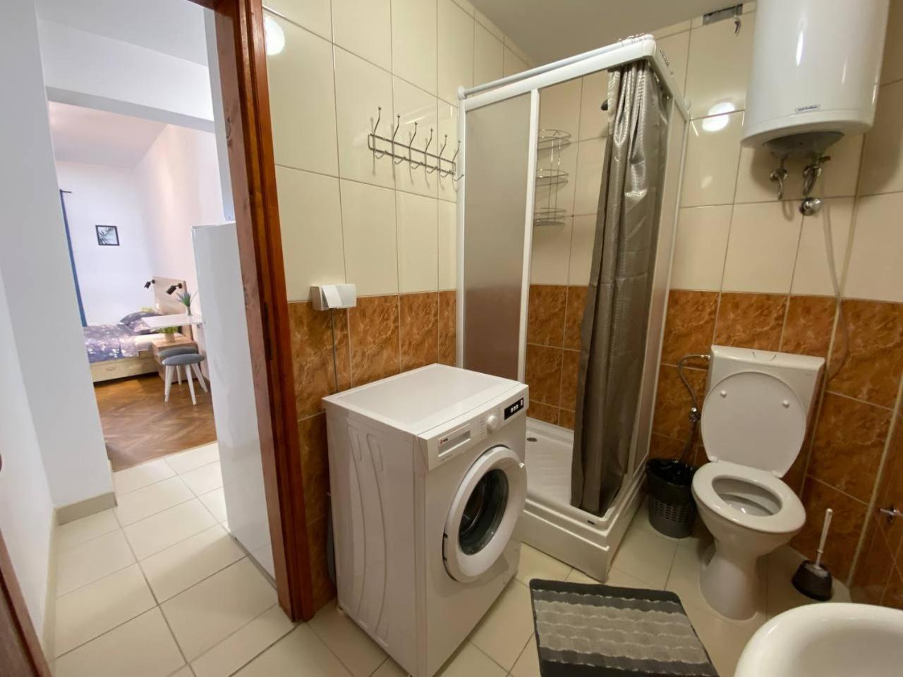 Alina'S Apartment Бечичі Екстер'єр фото
